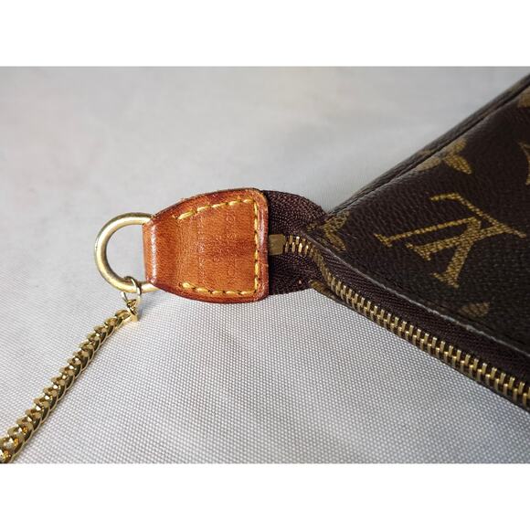 Louis Vuitton Pochette Accessoires Monogram Canvas Shoulder Bag Vintage LV - Picture 6 of 15